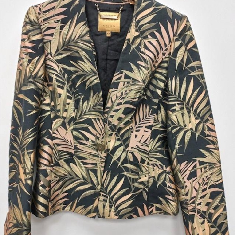 Ted Baker Blazer Ted size 2 (US size 6)